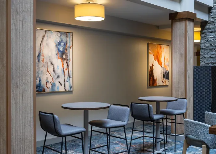 Embassy Suites By Hilton Minneapolis Bloomington Edina